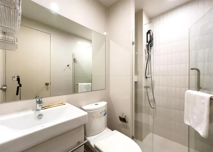 150 M To Mrt L Workspace And Kitchen L Suana L Sontana